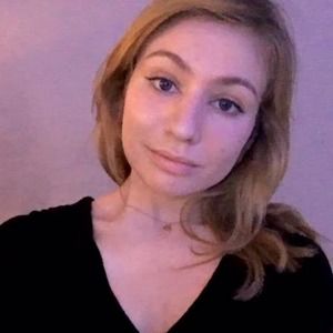 Meet your Posher, Elena